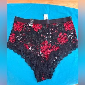 TORRID- Lacey High-Waisted Panty / Floral  Print/ Red & Black /Size 00